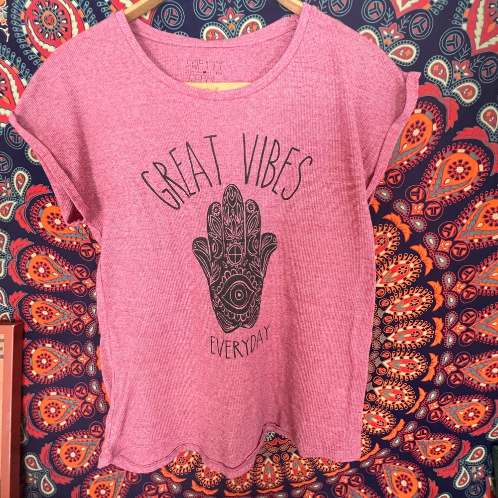 Great Vibes Everyday Tee
